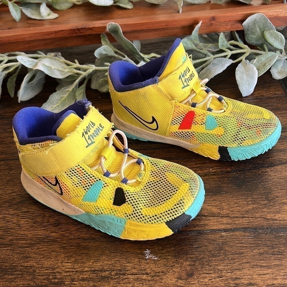 Nike Kyrie 7 "Yellow Strike/Green Abyss/Bright Crimson/Black" Toddler size 10 - Picture 3 of 12